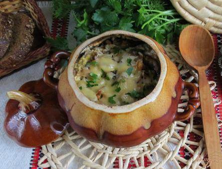 Dishes in a pot without meat in the oven