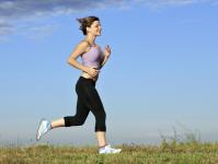 How can beginner runners improve their endurance?