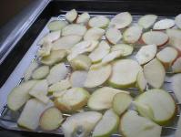 Kuinka kuivata omenoita sähkökuivaimessa - missä lämpötilassa ja kuinka kauan kuivata omenoita