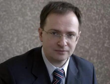 Vladimir Medinsky, Ministër i Kulturës i Federatës Ruse: biografi, jeta personale, libra