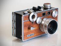 Nikon Df: profesionalus retro SLR fotoaparatas