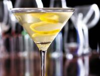 Vesper (Vesper) - Một ly cocktail được phát minh bởi James Bond để vinh danh người yêu dấu của mình