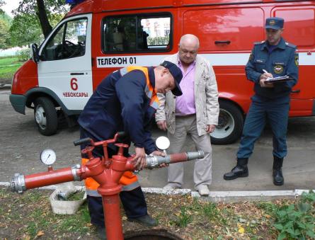 How and when to check fire hydrants